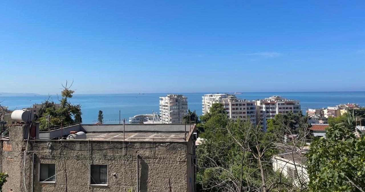 Nostalgic Sea View Apartments ดูร์เรส ภายนอก รูปภาพ