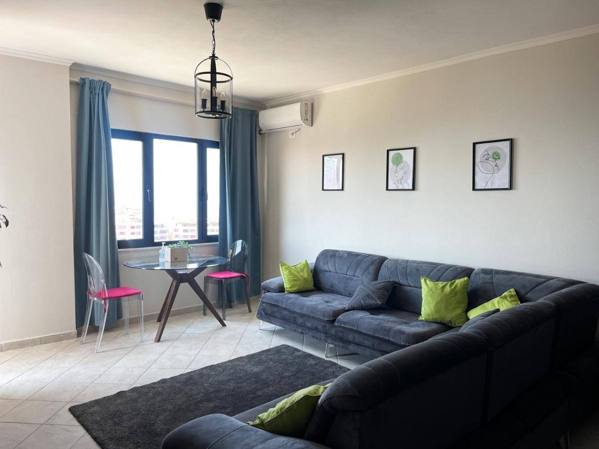 Nostalgic Sea View Apartments ดูร์เรส ภายนอก รูปภาพ